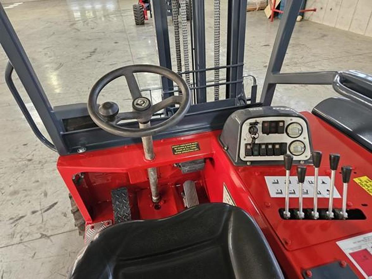 Used 2015 Moffett M8 55.3