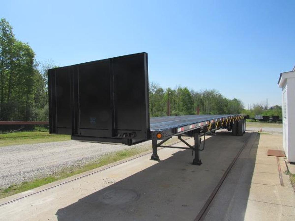 Used 2013 Utility 48' X 102 Princeton/Moffett Trailer