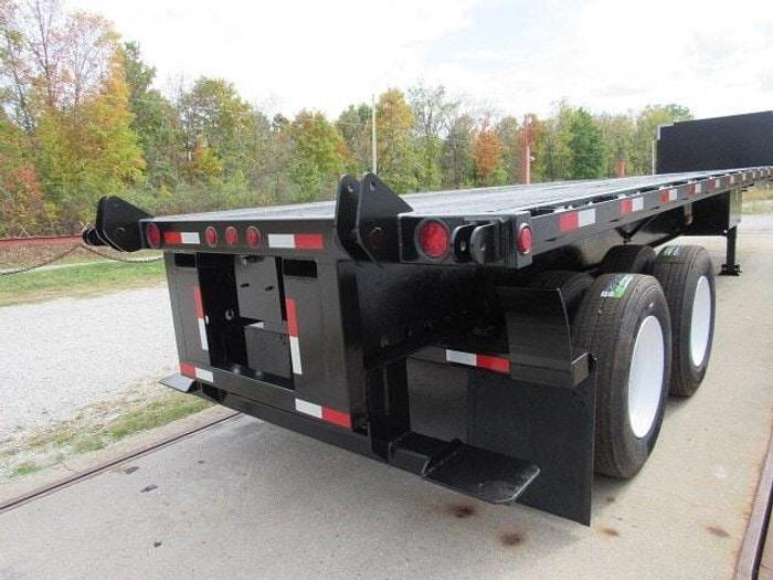 Used 2013 Great Dane Trailers 36' 6" X 102" Flatbed Moffett Trailer