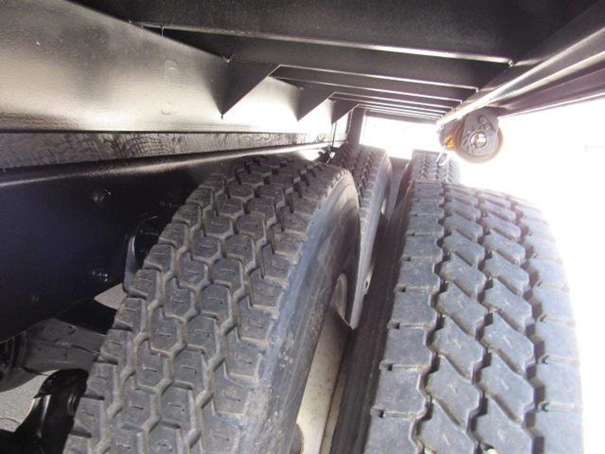 Used 2022 Freightliner M2 106