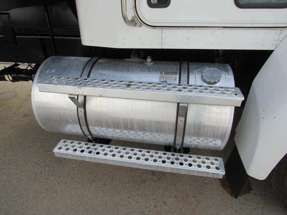 Used 2021 Kenworth T370 Flatbed Truck