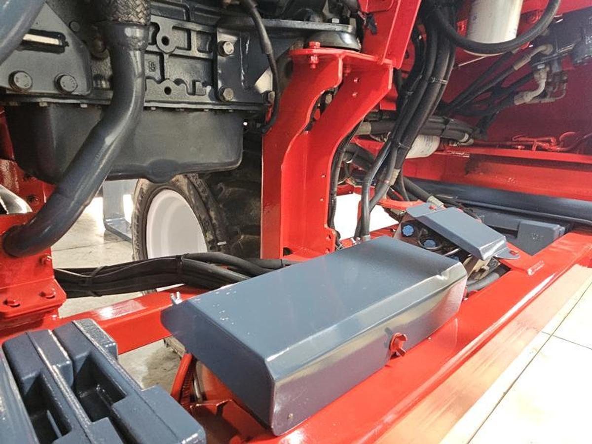 Used 2006 Moffett M 55