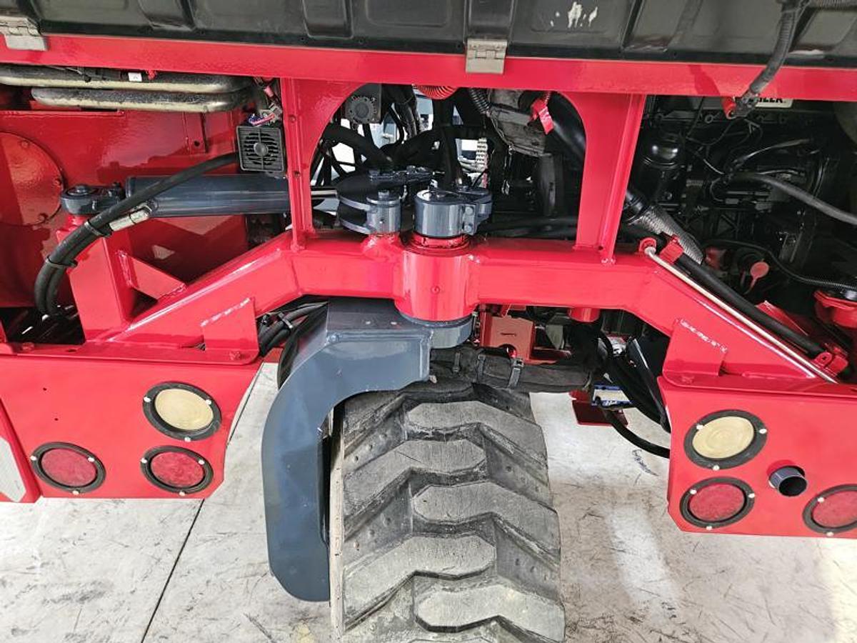 Used 2016 Moffett M8 55.4  4 Way