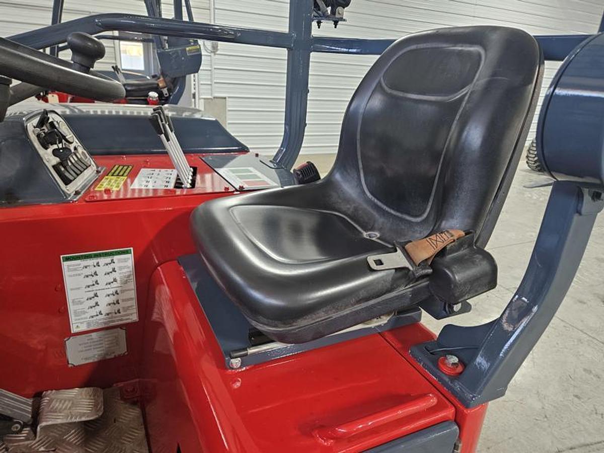 Used 2019 Moffett M8 55.4 4 Way