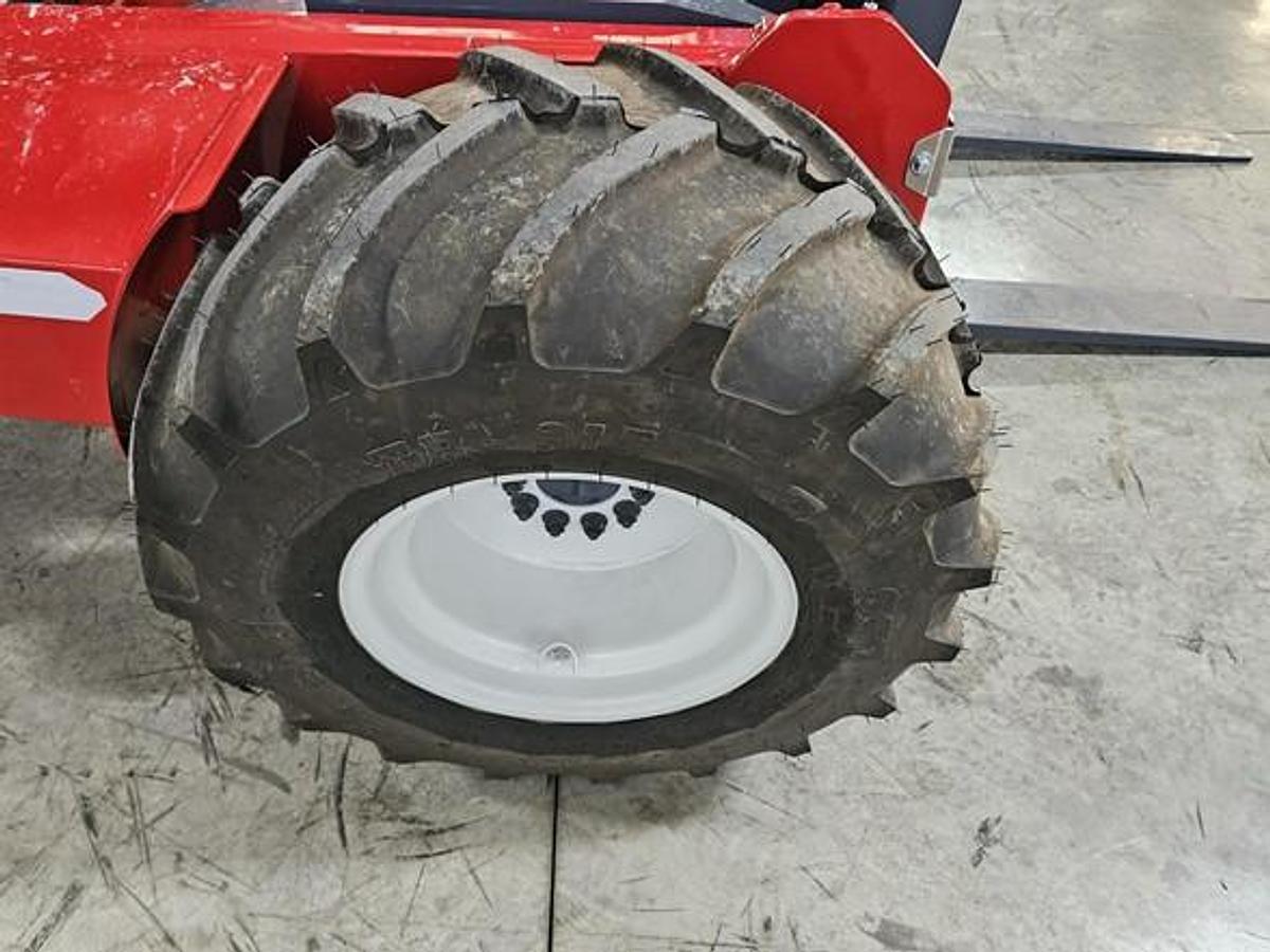 Used 2015 Moffett M8 55.3