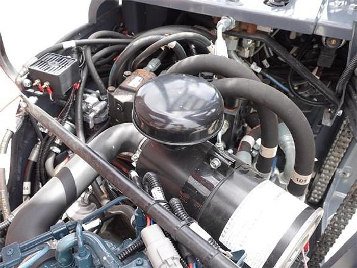 2019 LOADMAC 225 Ultra 4 Way Forklift with 10' Mast