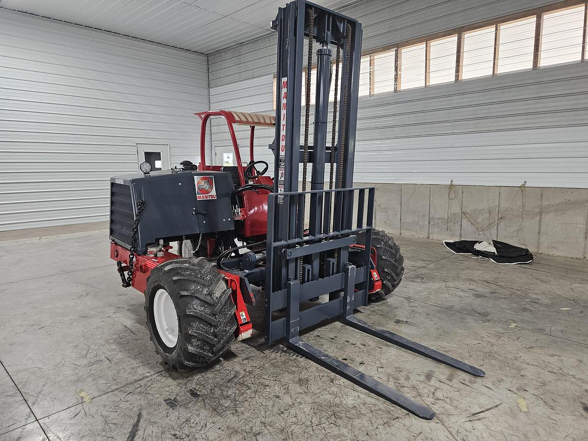 Used 2009 Manitou TMV55HT Telescopic Boom 10' Lift Height