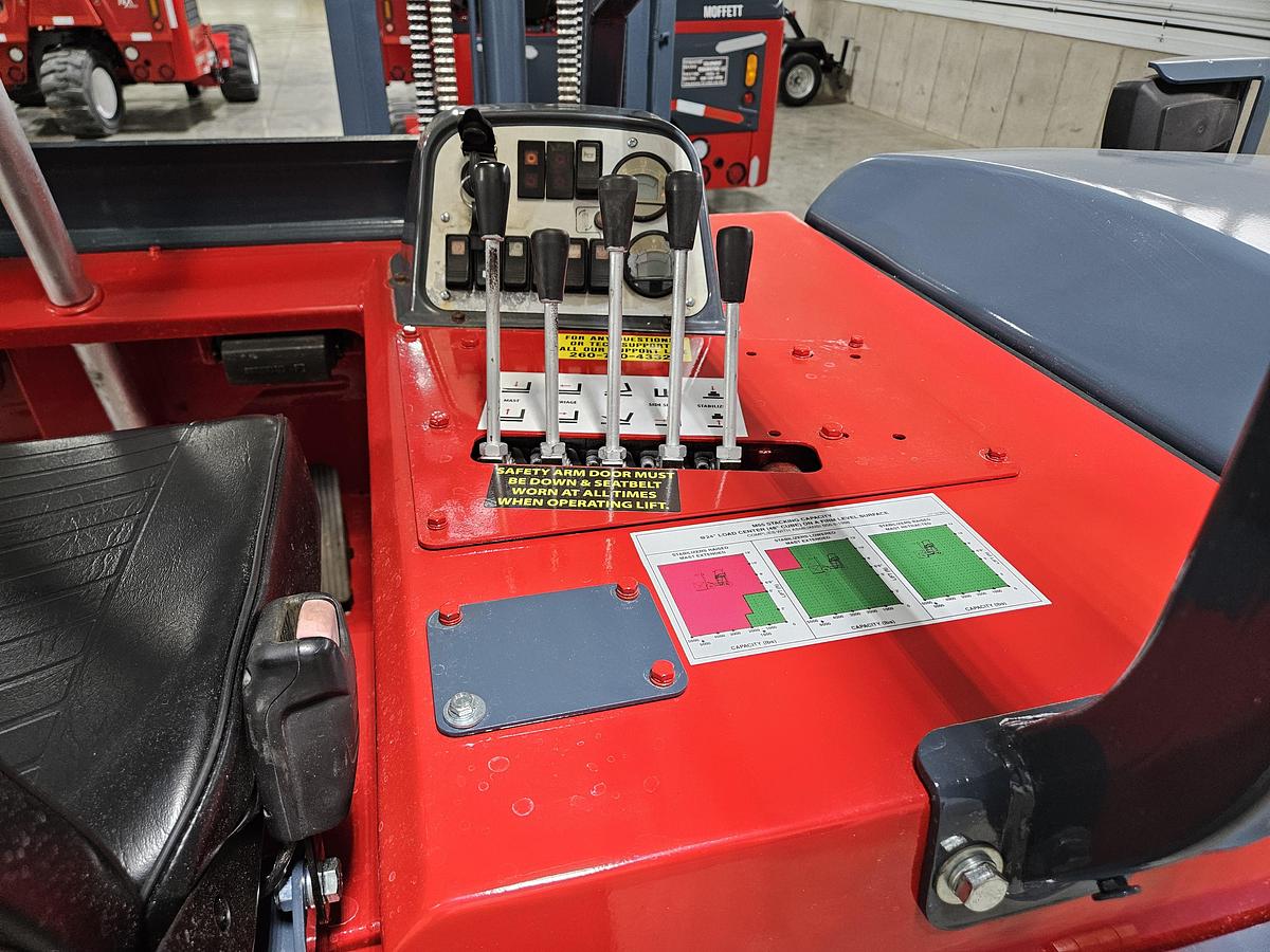 Used 2015 Moffett M8 55.4 4 Way