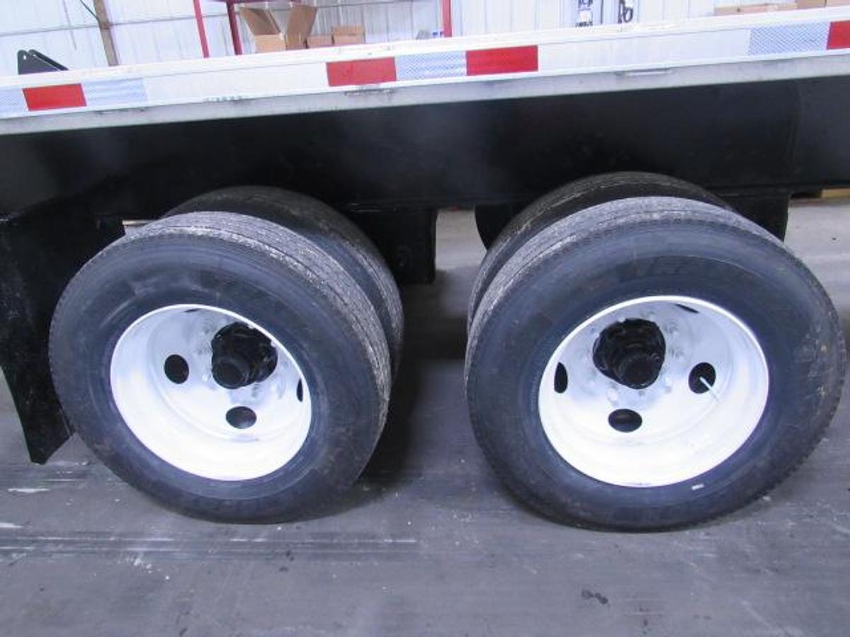 Used 2016 Utility 45' X 102 Alum Combo Princeton/Moffett Trailer