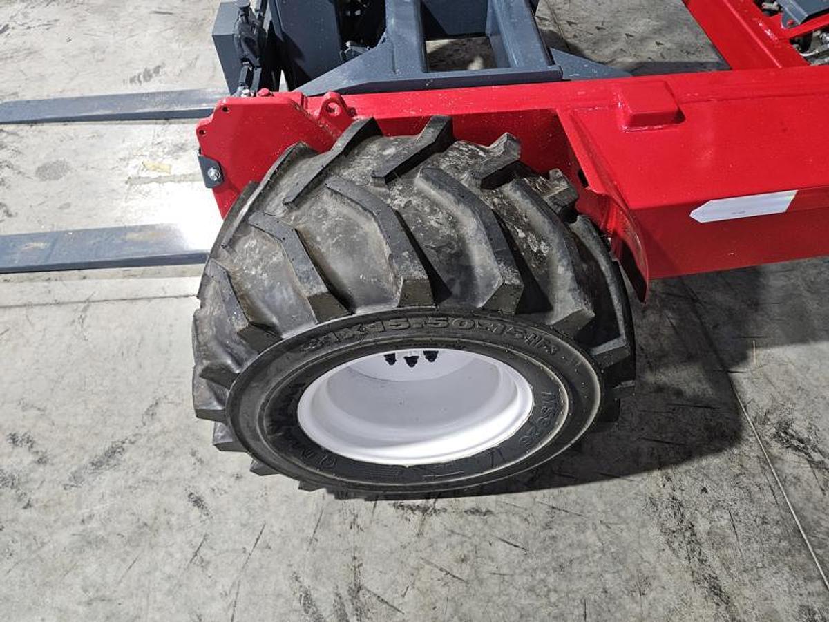 Used 2012 Moffett M70