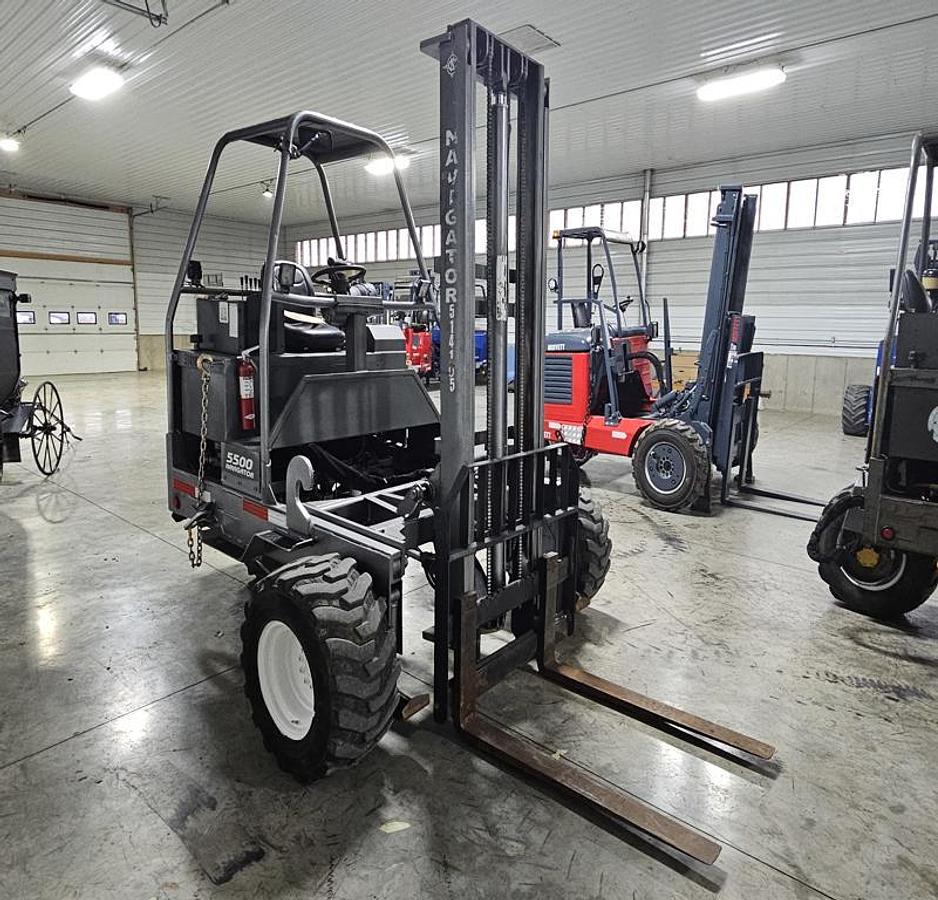 Used 2015 Navigator RT-5500 Truck Mounted Forklift