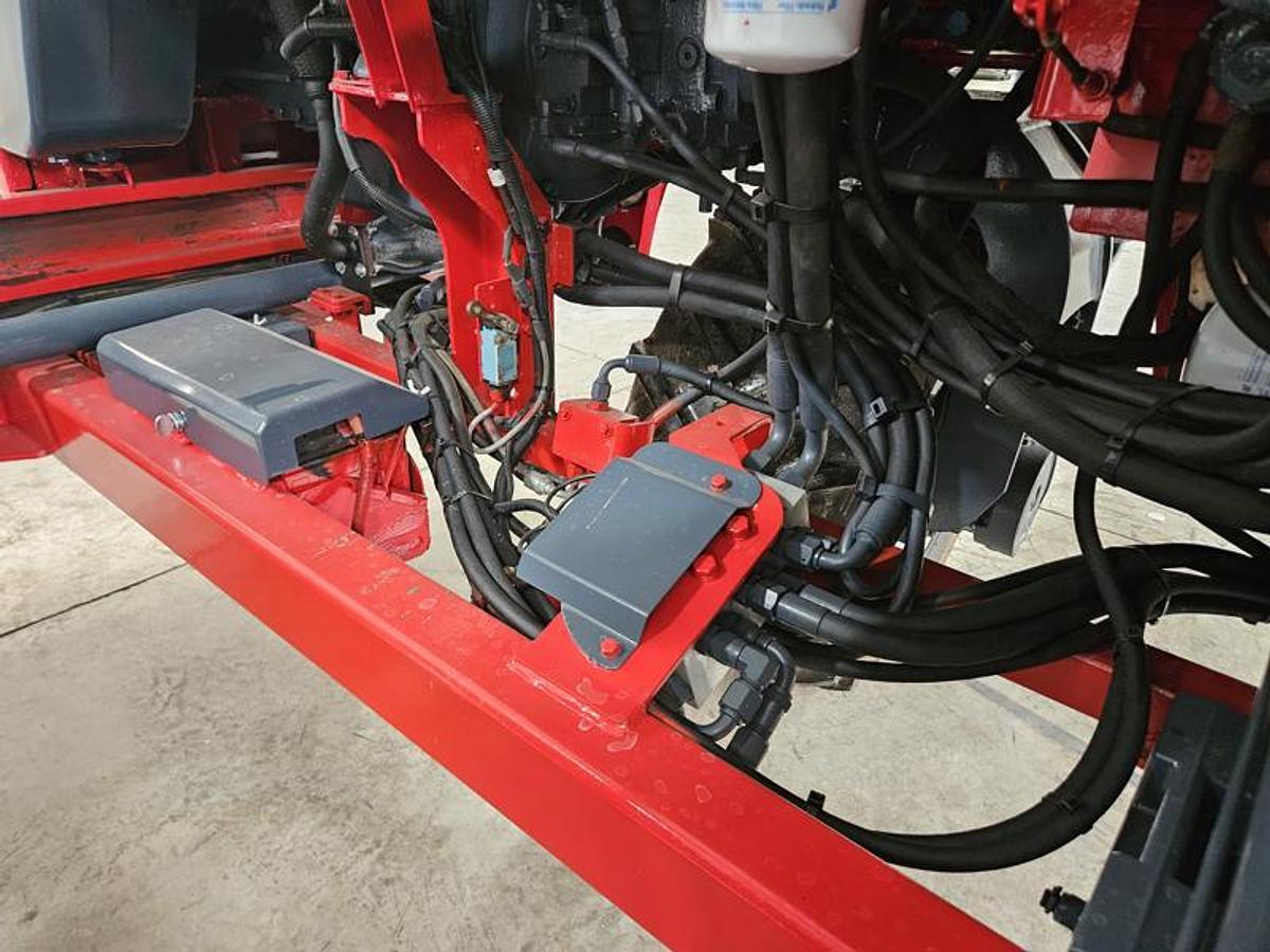 Used 2013  Moffett M 55.4  4 Way