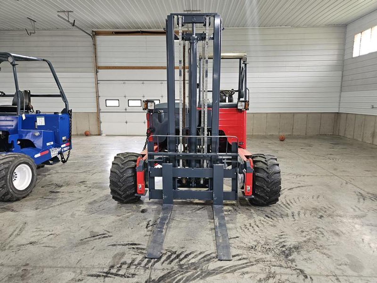 Used 2016 Moffett M8 70.3