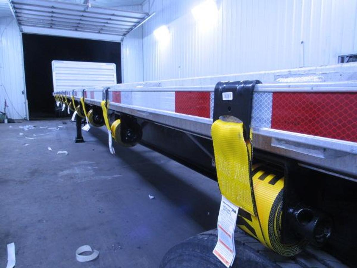 Used 2016 Great Dane Trailers 48' X 102 Aluminum Combo Flatbed Moffett Trailer
