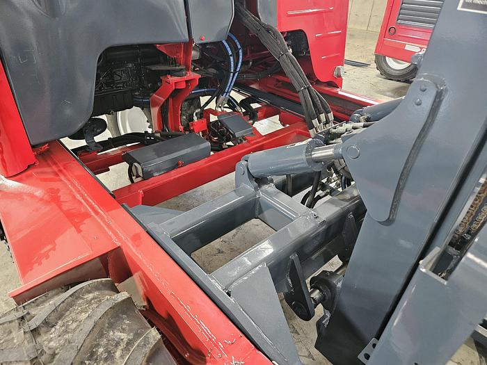 Used 2015 Moffett M8 55.3