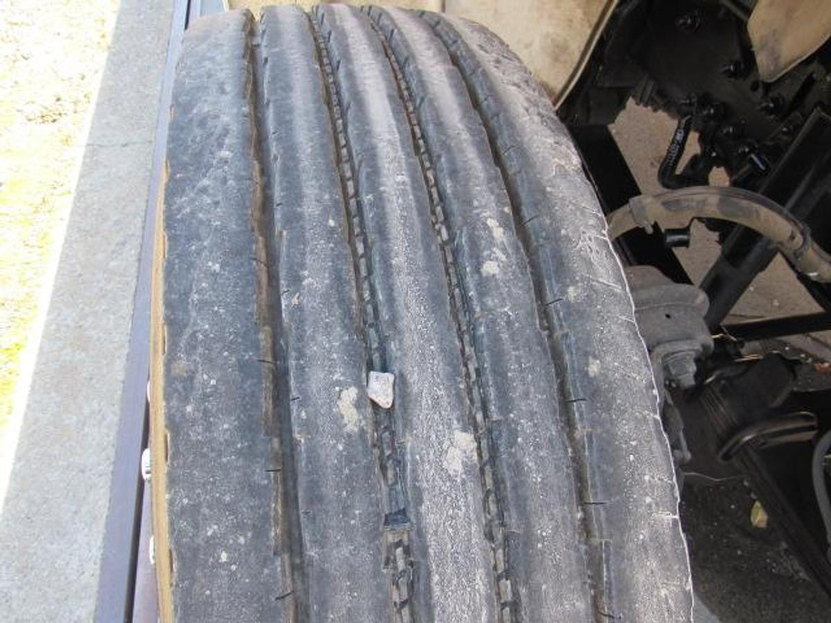 Used 2022 Freightliner M2 106