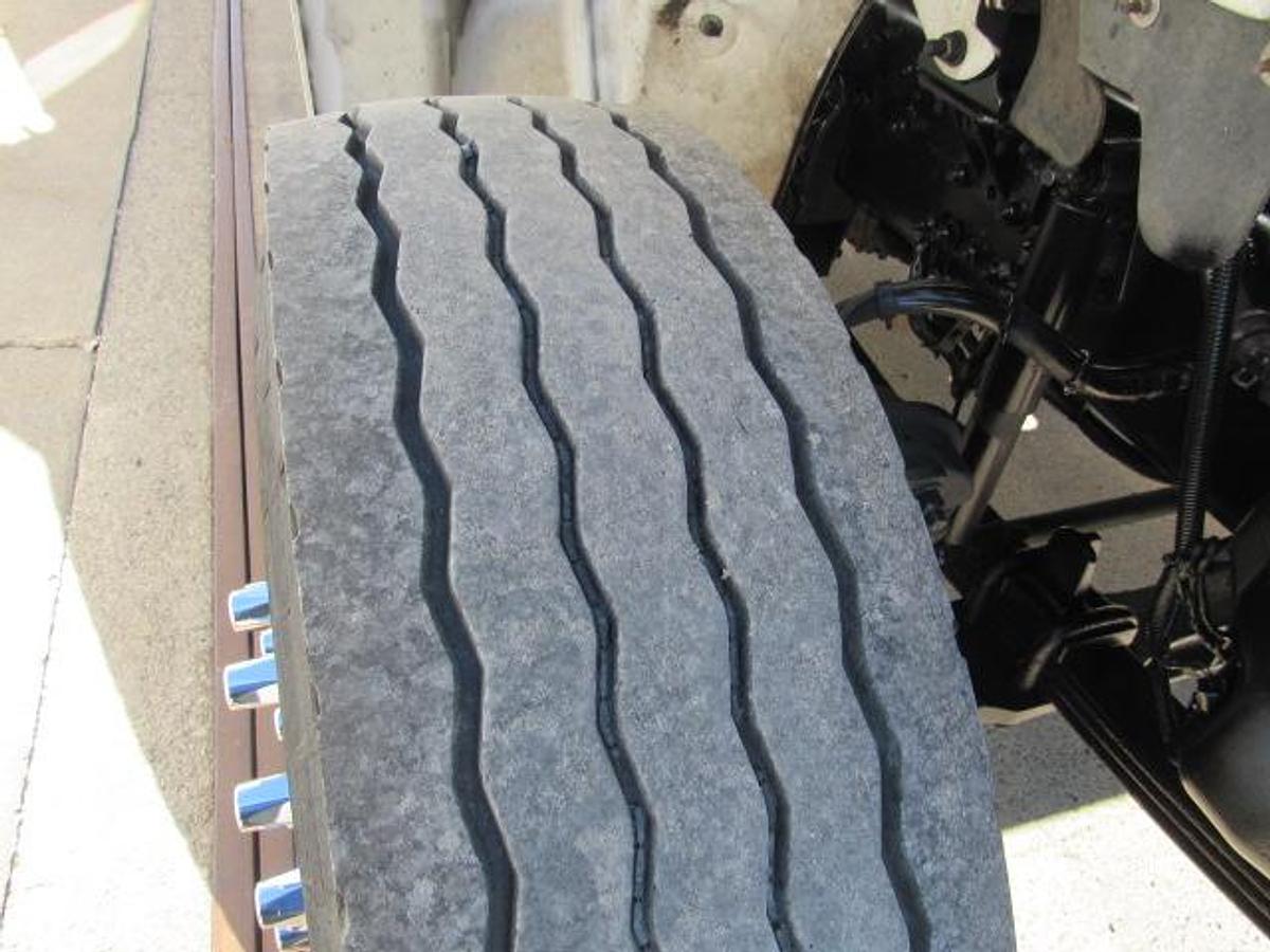 Used 2022 Freightliner M2 106