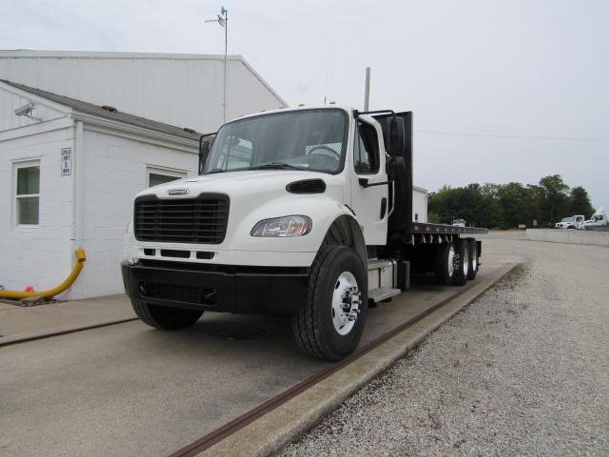 Used 2022 Freightliner M2 106