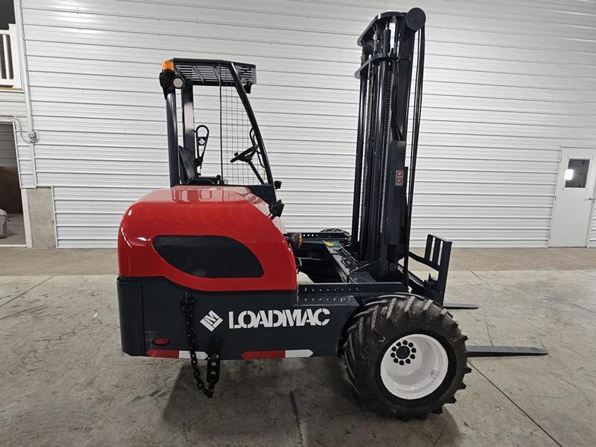 Used 2018 LOADMAC 825.4P   4 Way Forklift w/Extended Reach