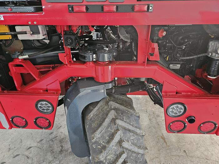 Used 2018 Moffett M8 55.3P