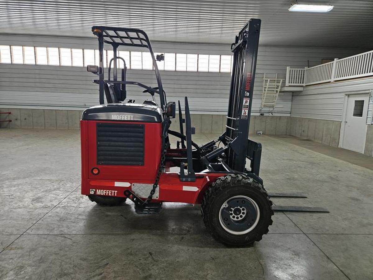 Used 2013  Moffett M 55.4  4 Way