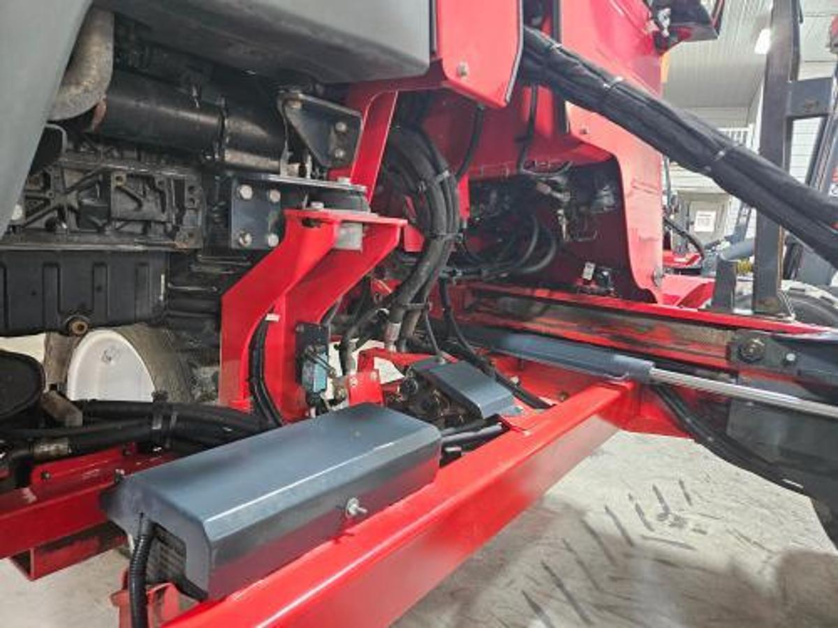 Used 2014 Moffett M8 55.4 4 Way