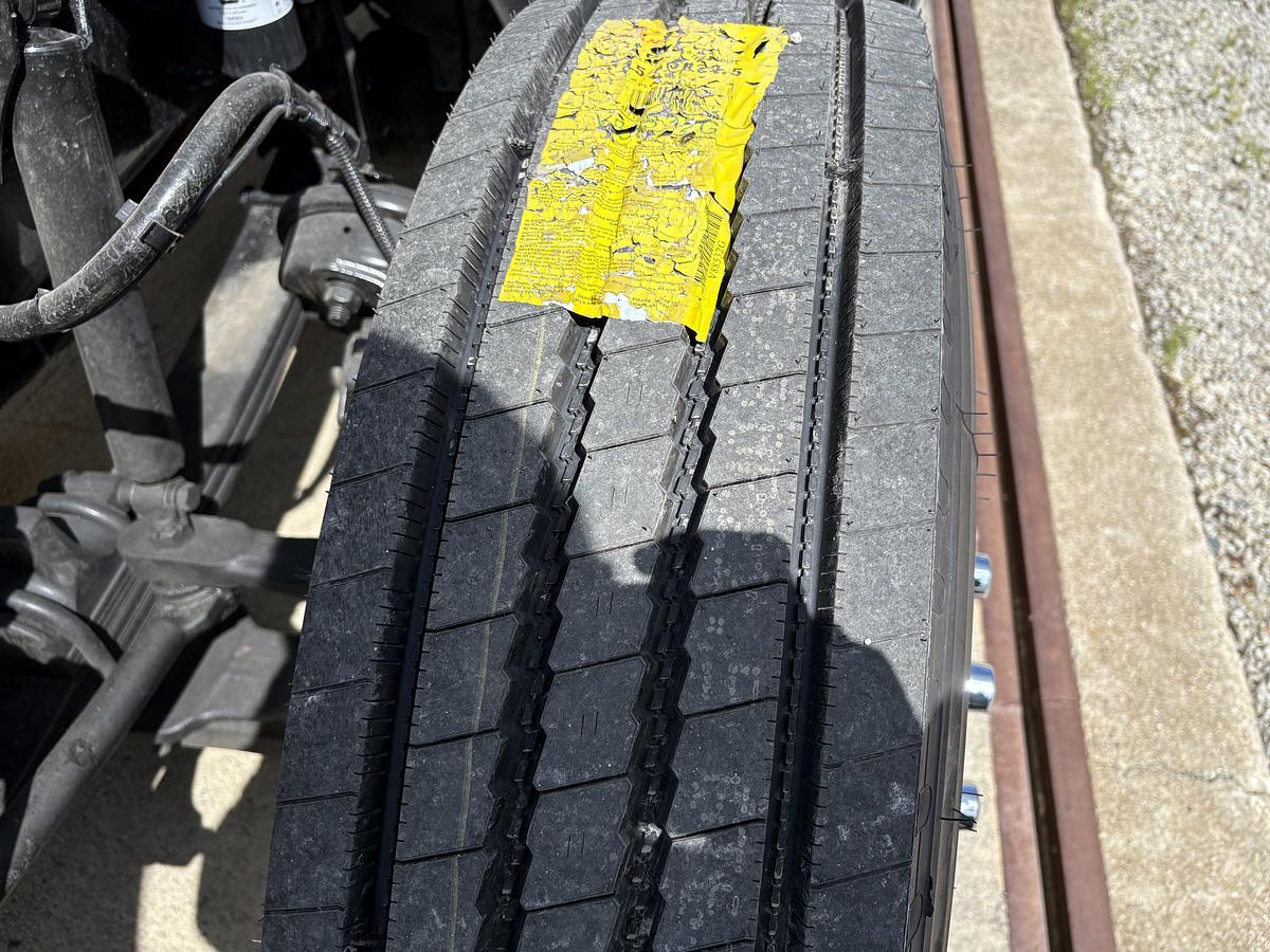 Used 2020 Kenworth T370 Flatbed Truck