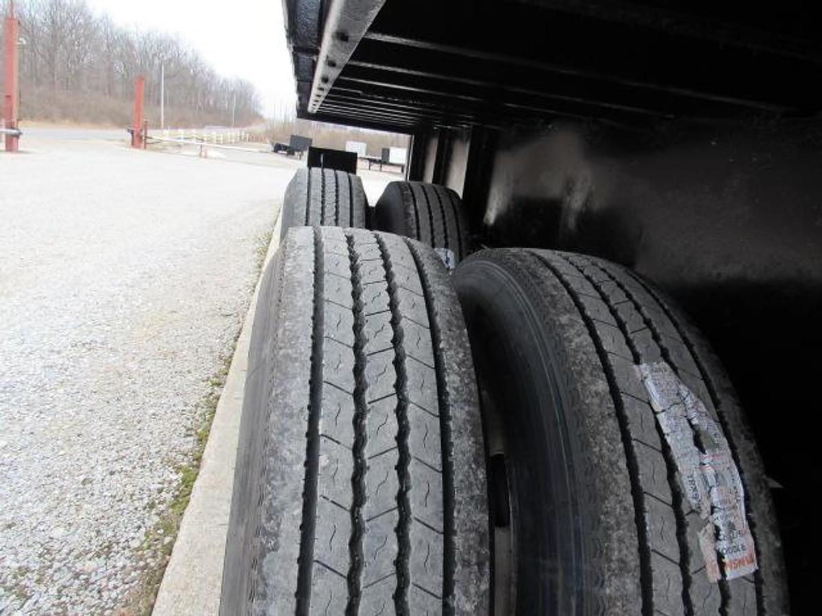 Used 2012 Utility 36' 6" X 102 Princeton/Moffett Trailer