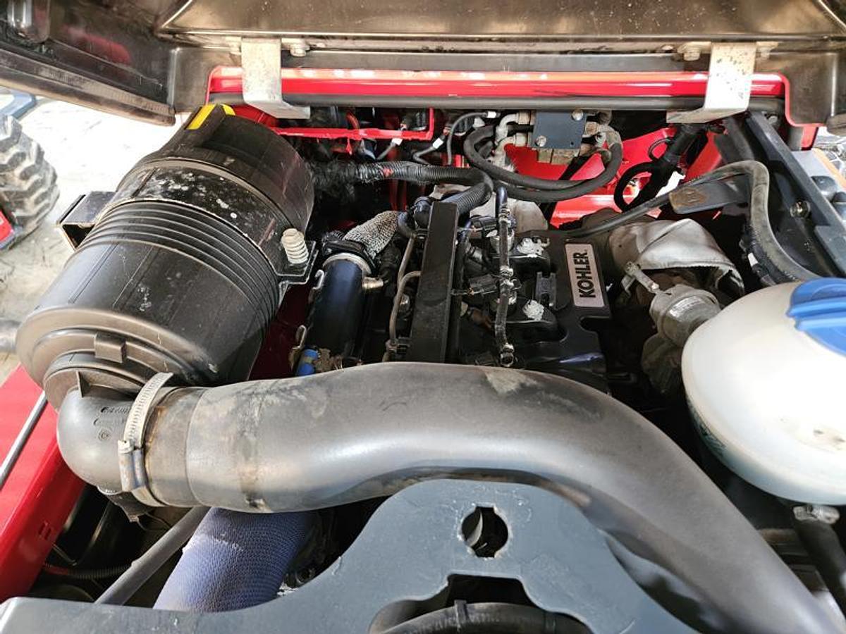 Used 2018 Moffett M8 55.3P