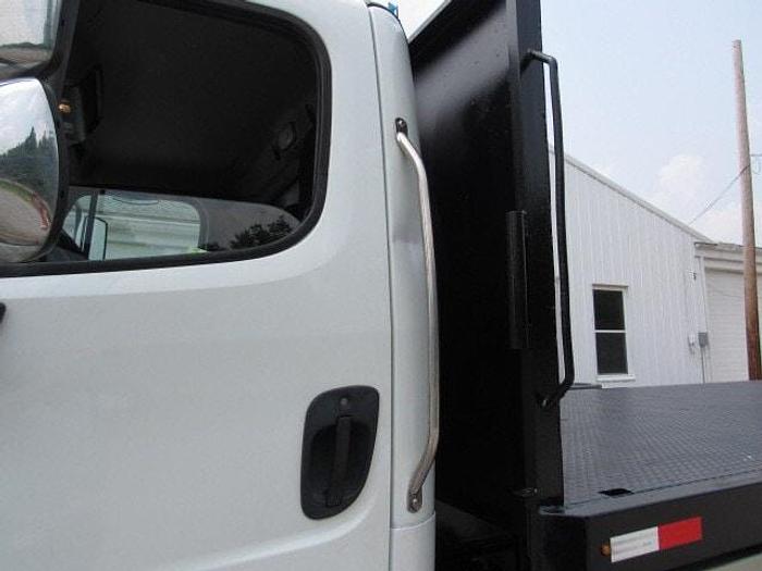 Used 2017 Freightliner M2 106