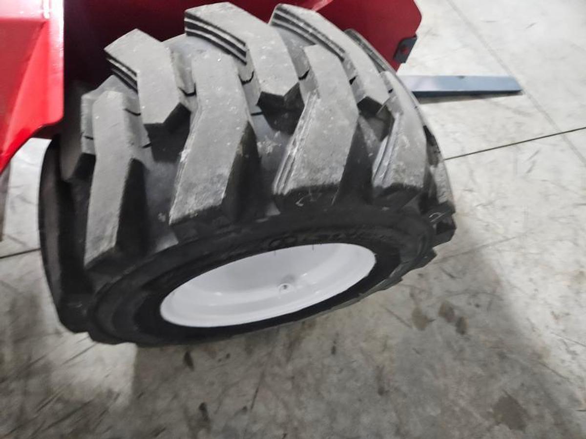 Used 2016 Moffett M8 55.3