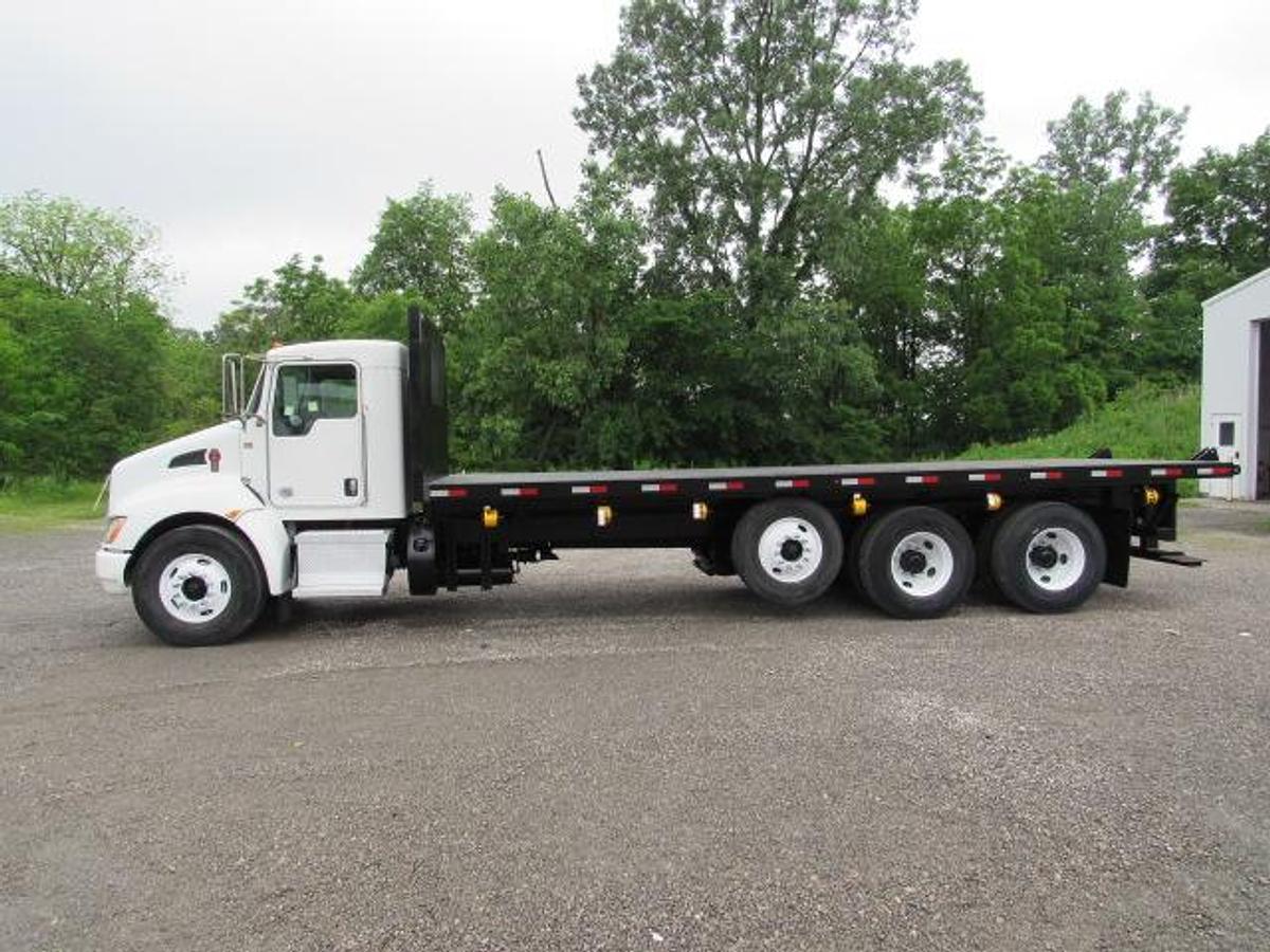 Used 2021 Kenworth T370 Flatbed Truck