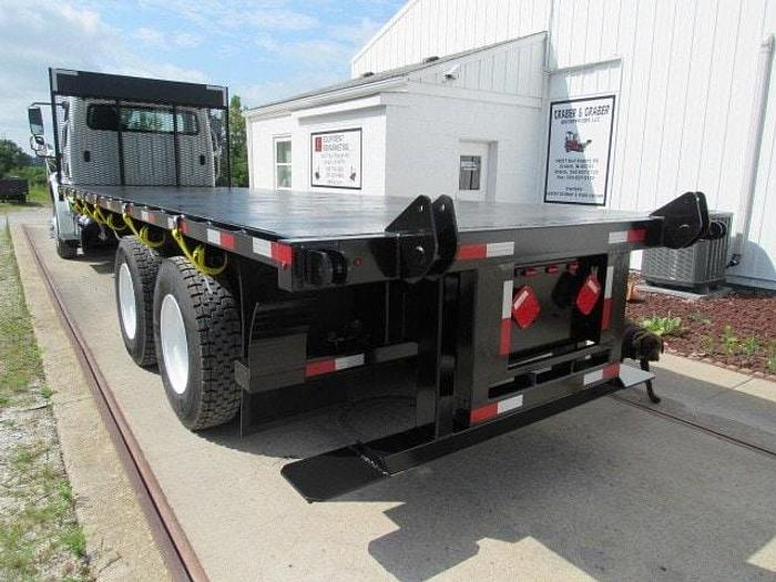 Used 2016 Freightliner M2 106
