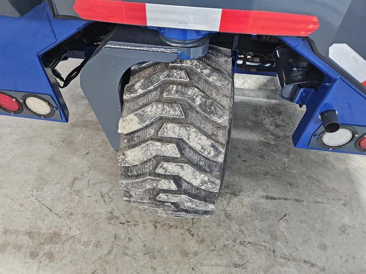 Used 2017 Moffett M8 55.3LP