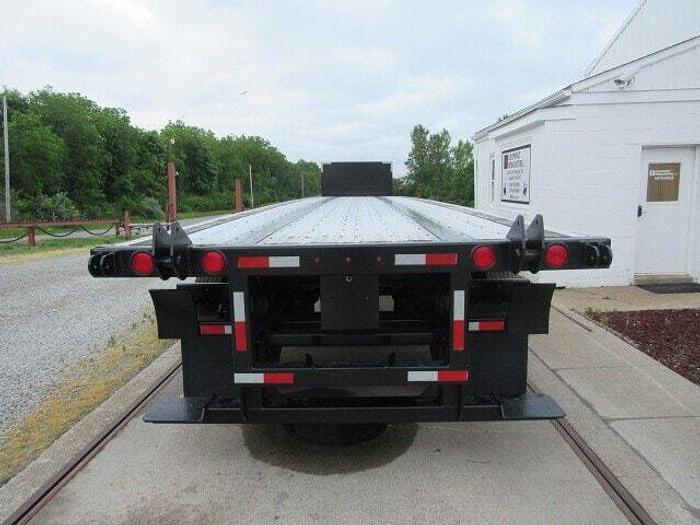 Used 2016 Great Dane Trailers 45' X 102" Flatbed Moffett Trailer
