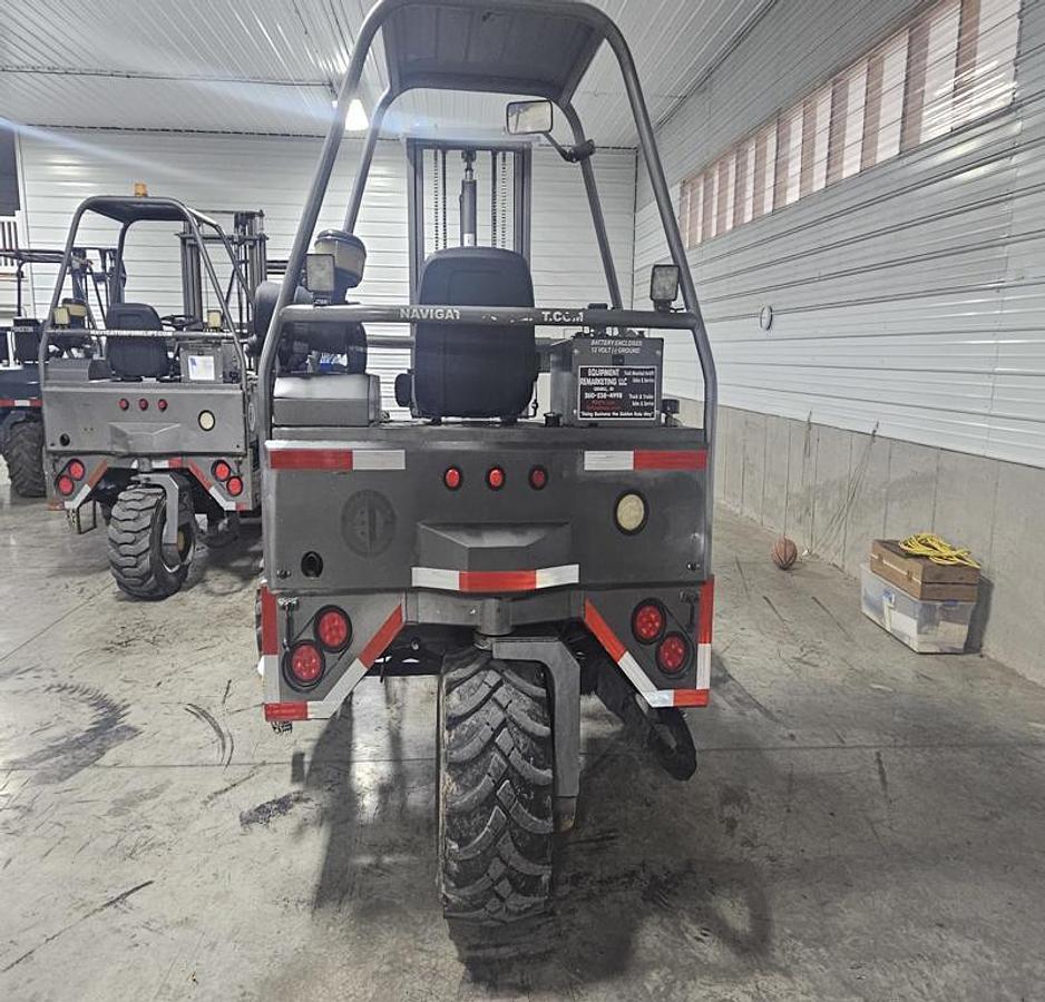 Used 2015 Navigator RT-5500 Truck Mounted Forklift