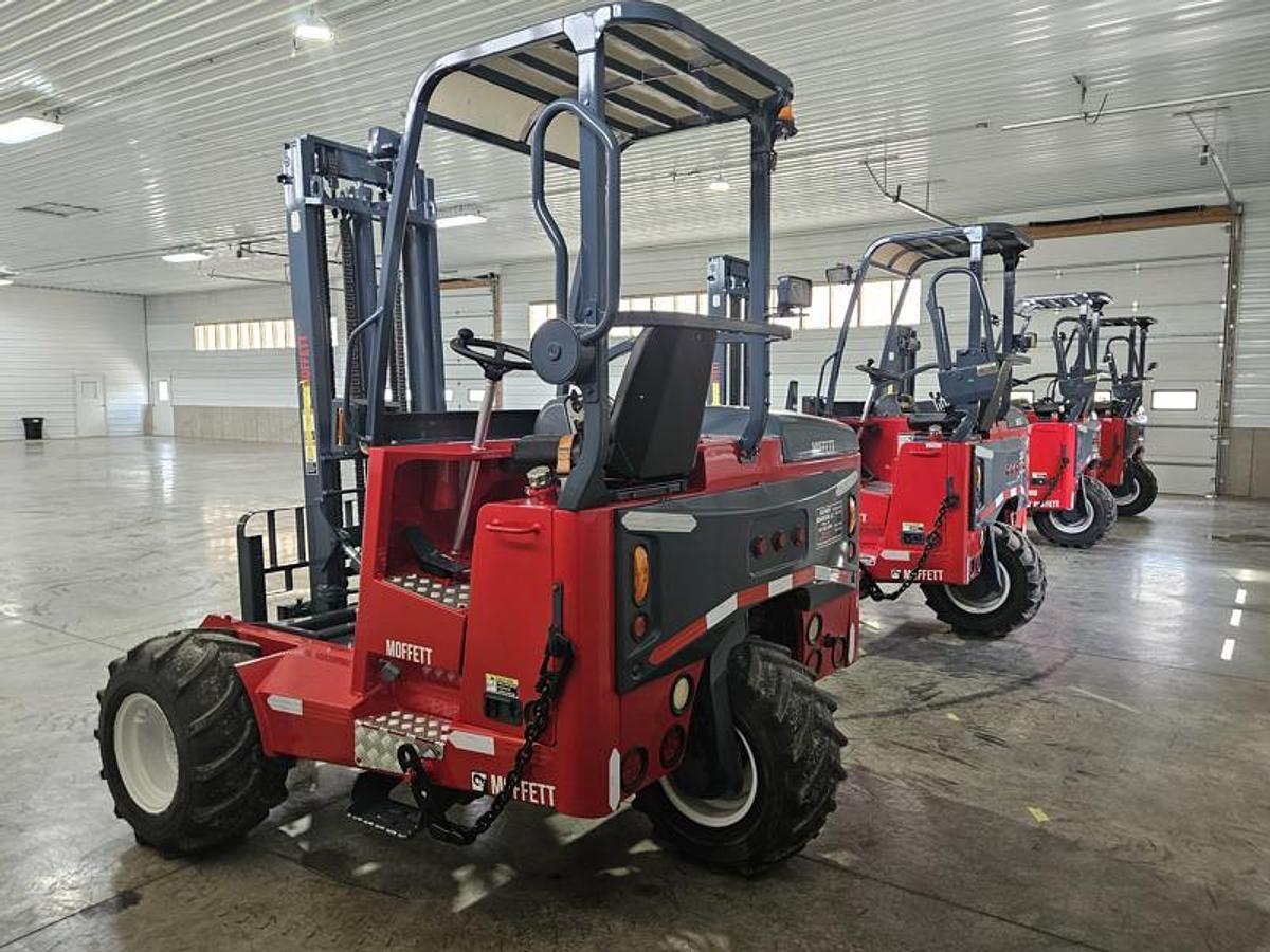 Used 2016 Moffett M8 55.3