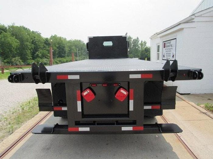 Used 2017 Freightliner M2 106