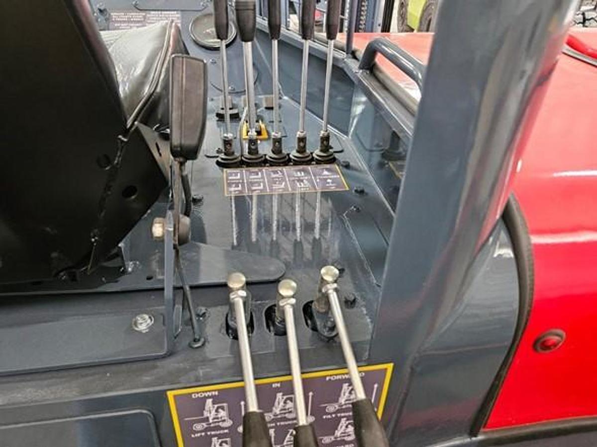 Used 2018 LOADMAC 825  2 Way Forklift w/Extended Reach