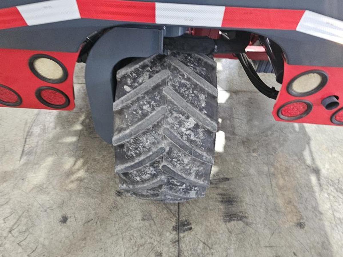 Used 2016 Moffett M8 55.3