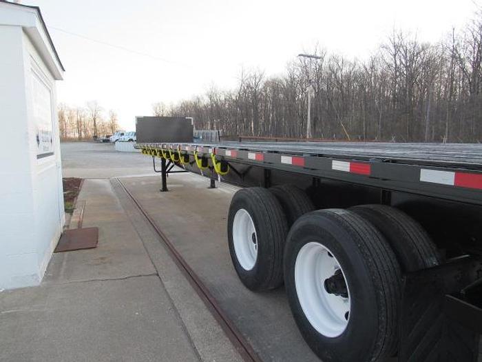 Used 2016 Great Dane Trailers 45' X 102" Flatbed Moffett Trailer