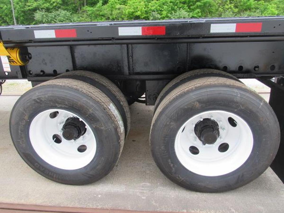 Used 2017 Utility 45' X 102 Princeton/Moffett Trailer