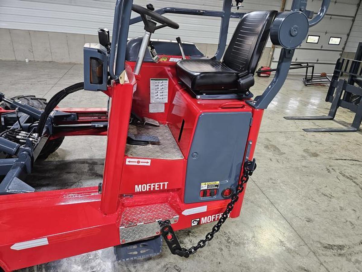 Used 2016 Moffett M8 70.3