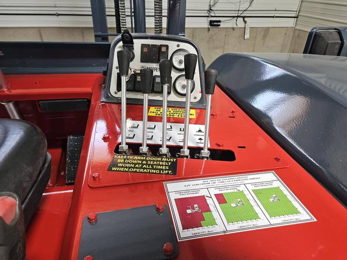 Used 2013 Moffett M70