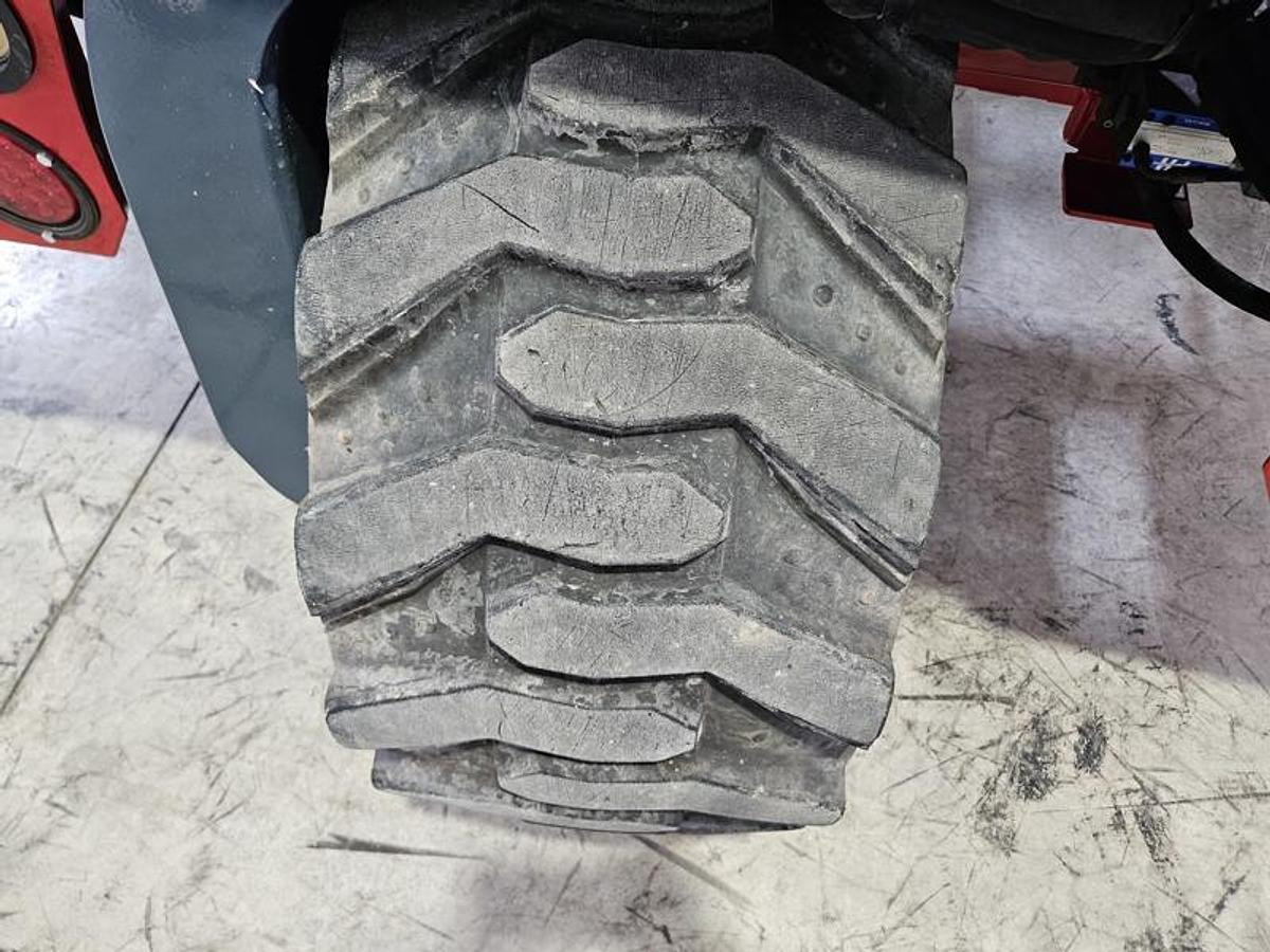 Used 2016 Moffett M8 55.4  4 Way