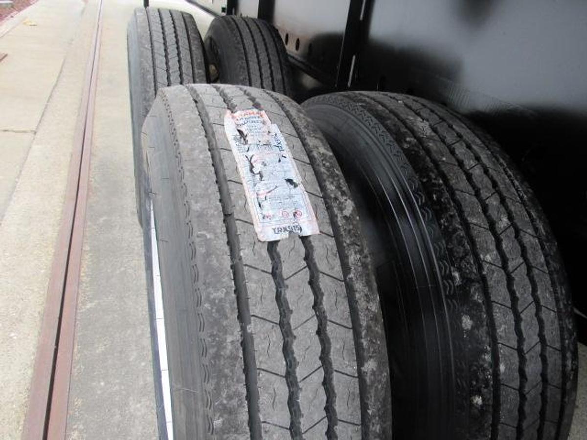 Used 2014 Great Dane Trailers 48' X 102" Aluminum Combo Flatbed Moffett Trailer