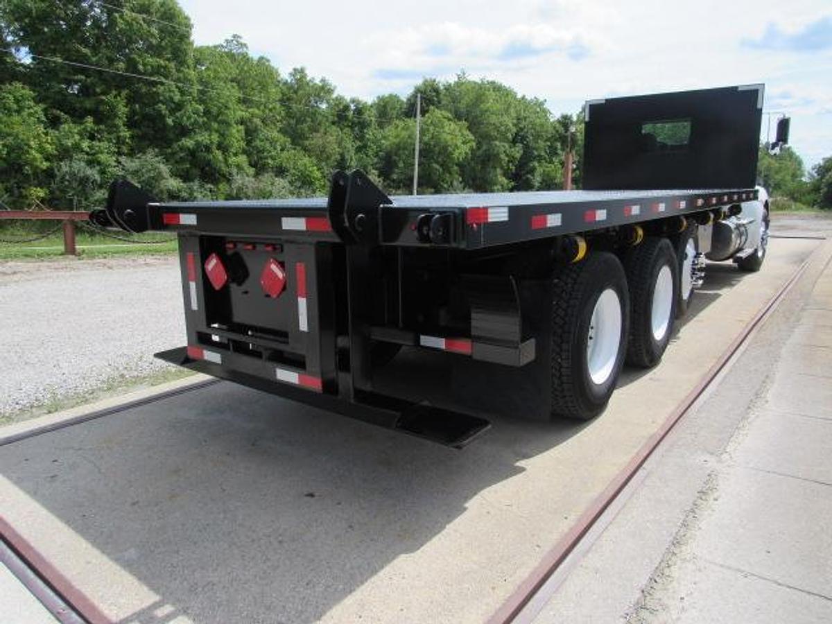 Used 2021 Kenworth T370 Flatbed Truck