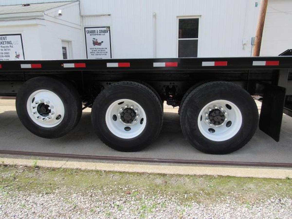 Used 2021 Kenworth T370 Flatbed Truck