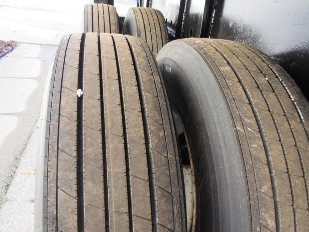 Used 2015 Utility 48' X 102 Alum Combo Princeton/Moffett Trailer