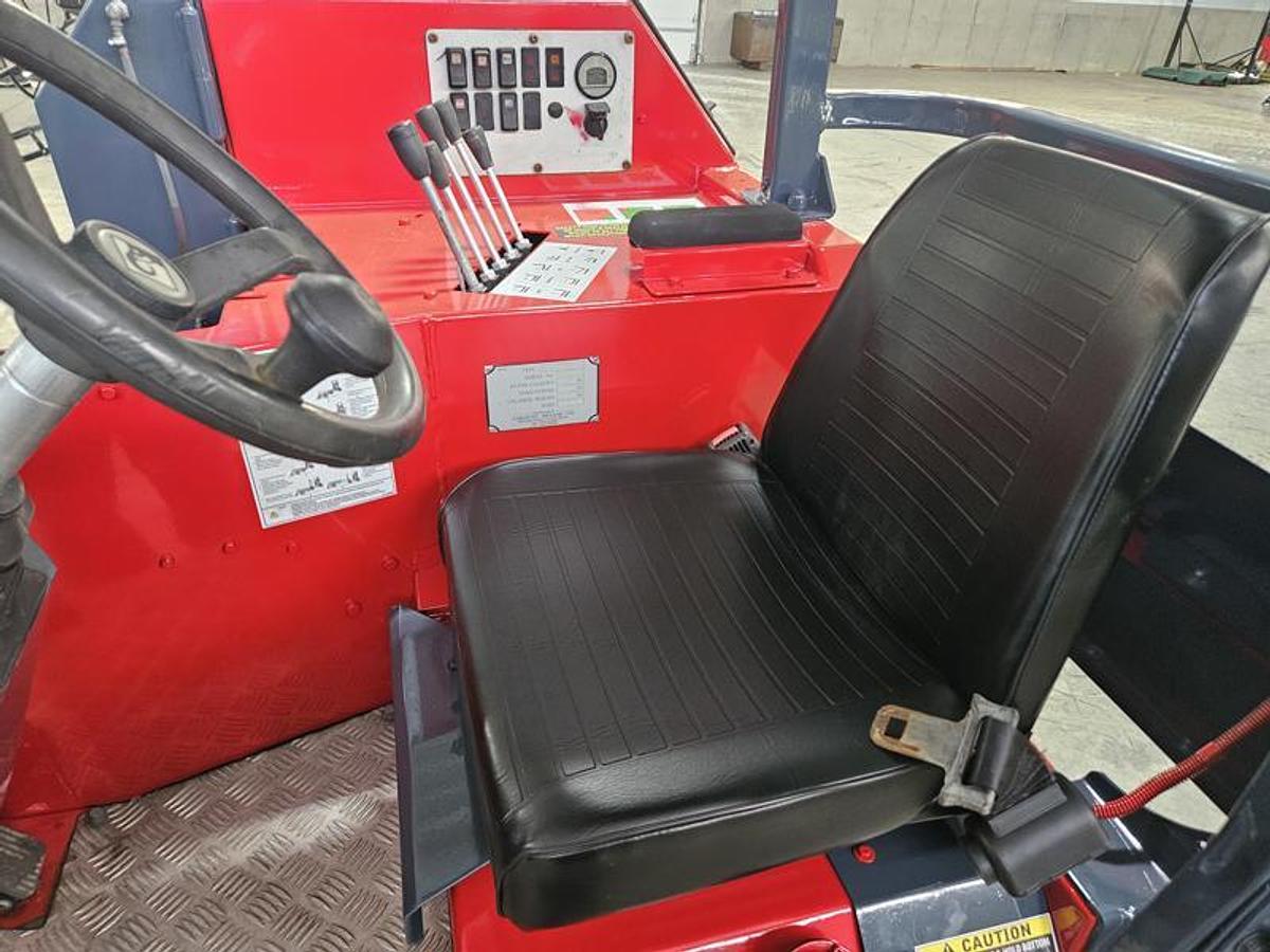 Used 2015 Moffett M8 55.3LP